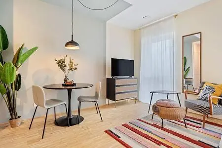 All In Studio With Private Parking City Lux *