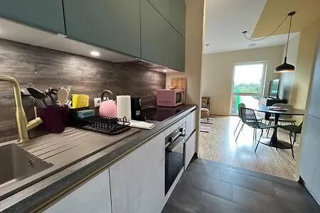 Apartamento All In Studio With Private Parking City Lux